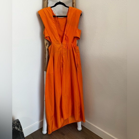 Tibi Italian Sporty Nylon Sleeveless Balloon Dress in Orange Size 8 - Picture 9 of 17